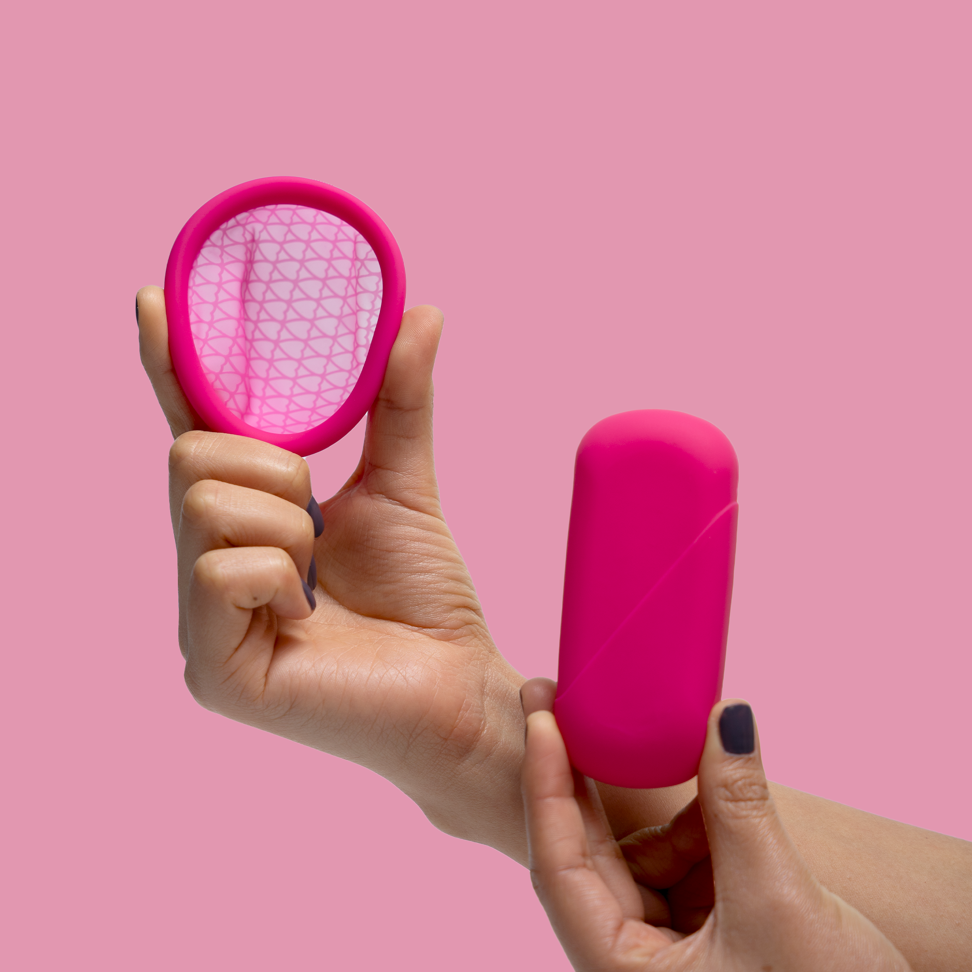 <p>Descubre nuestro Disco Menstrual:&nbsp;</p>
<p>Lo que necesitas para una experiencia menstrual m&aacute;s c&oacute;moda y segura:</p>
<p>✨ Disco menstrual Copella</p>
<p>Certificado como hipoalerg&eacute;nico y respaldado por est&aacute;ndares internacionales de calidad (ISO, FDA, SGS), nuestro disco menstrual est&aacute; disponible en dos tallas: S y L, para que elijas la que mejor se adapta a tu cuerpo y tu flujo. Dise&ntilde;ado para brindarte protecci&oacute;n y comodidad durante todo el d&iacute;a.<br /><br /></p>
<p>&nbsp;&iexcl;Haz el cambio con Copella!</p>